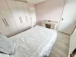 St. Kilda Close Stanney Oaks